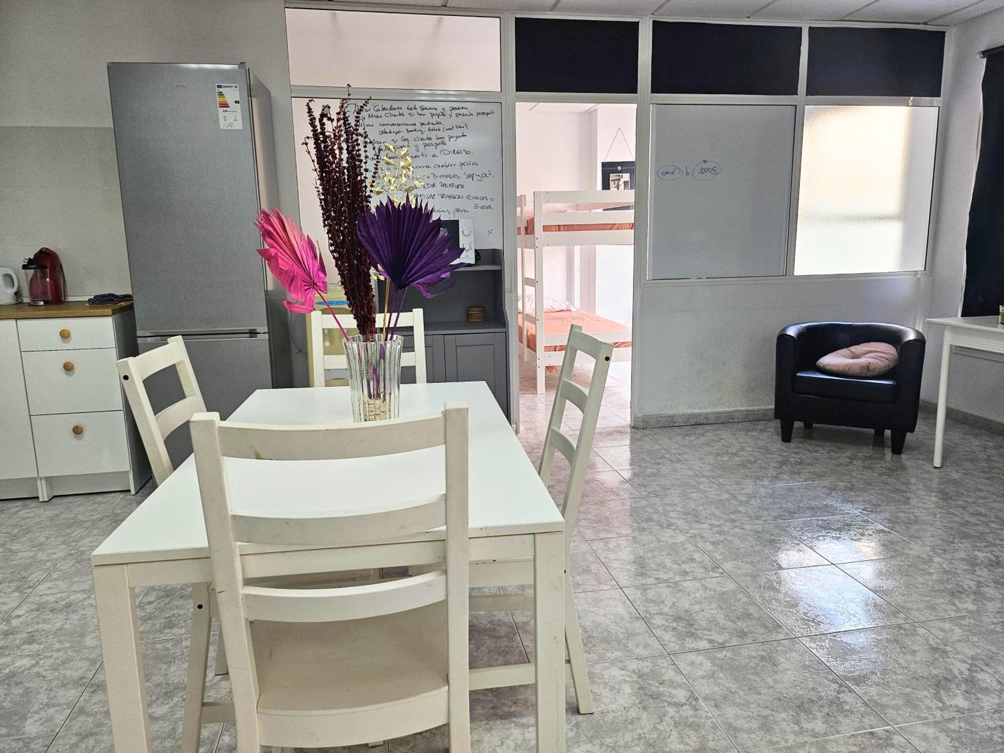 Хостел Corralejo Coliving By Amazzzing Travel Экстерьер фото